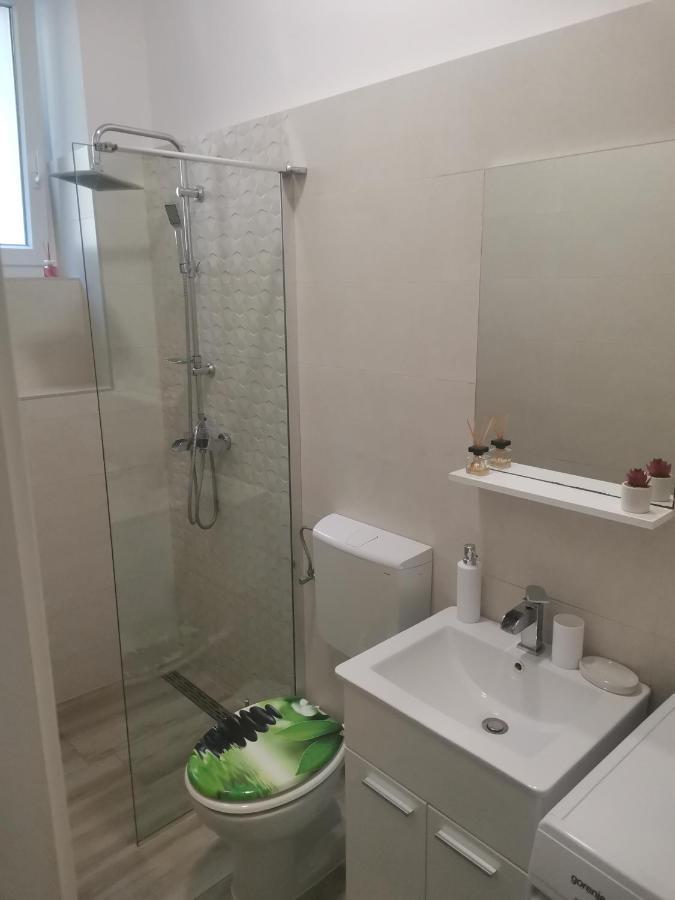 شقة بولا  في Studio Apartman Kristina المظهر الخارجي الصورة